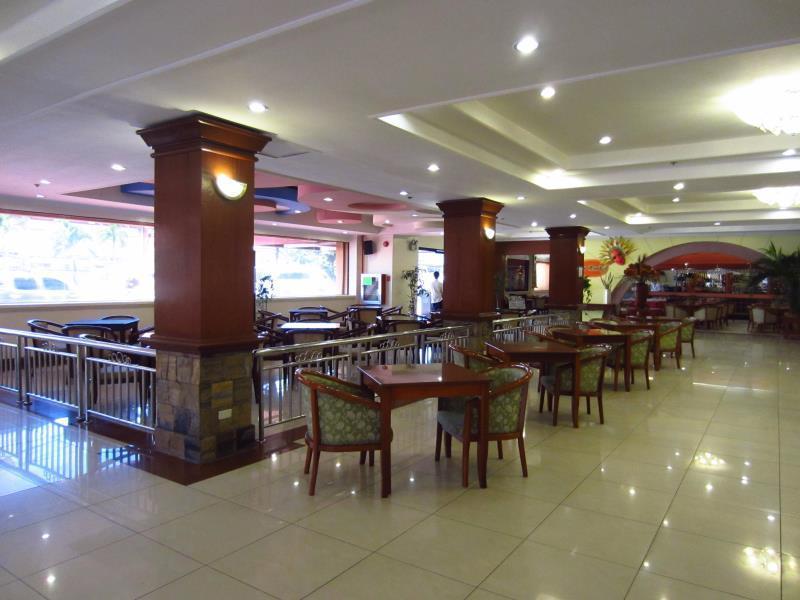 Grand Regal Hotel Баколод Екстер'єр фото