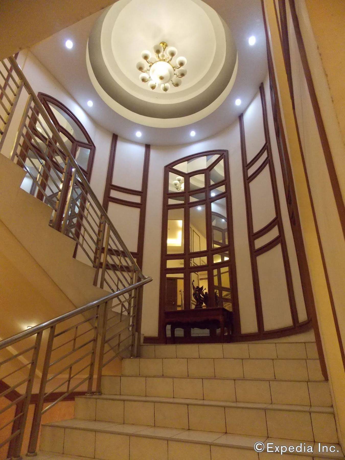 Grand Regal Hotel Баколод Екстер'єр фото